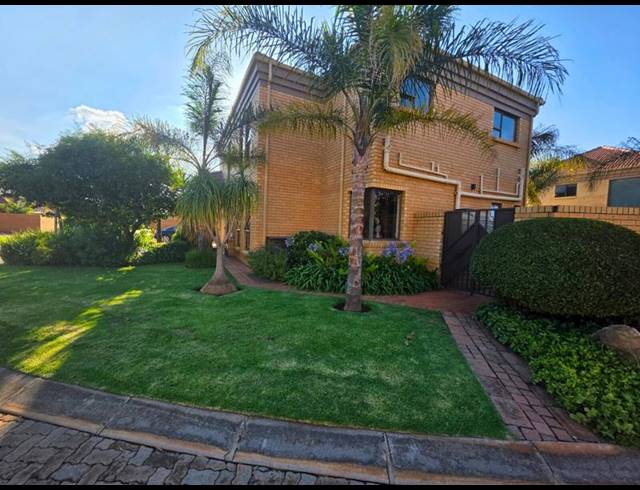 3 BEDROOM HOUSE FOR SALE IN NORTON'S HOME ESTATE